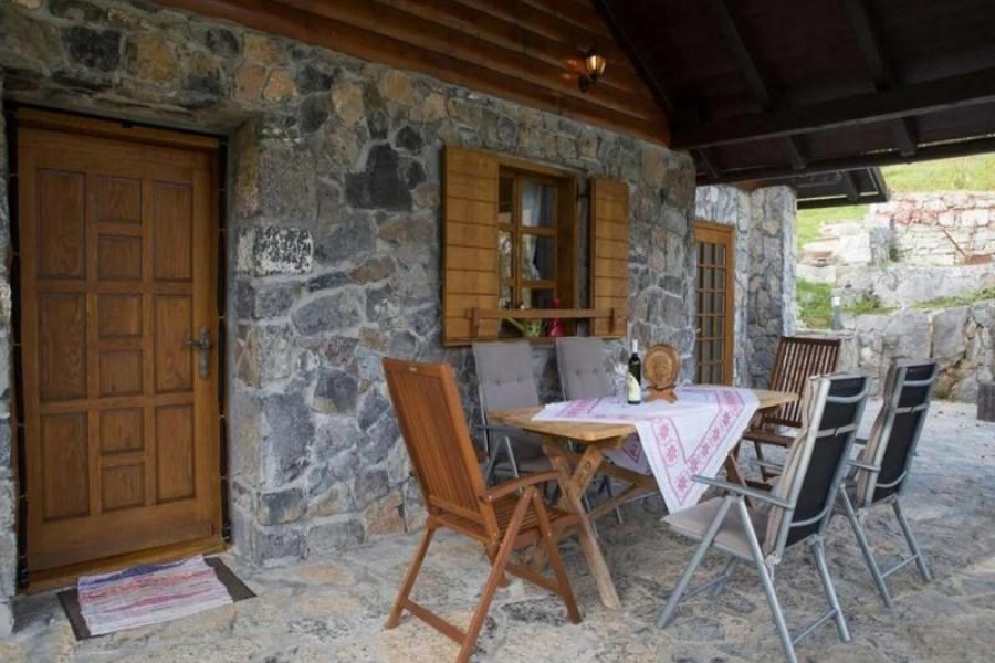 Kuća Dide Juke pod Lipovcem