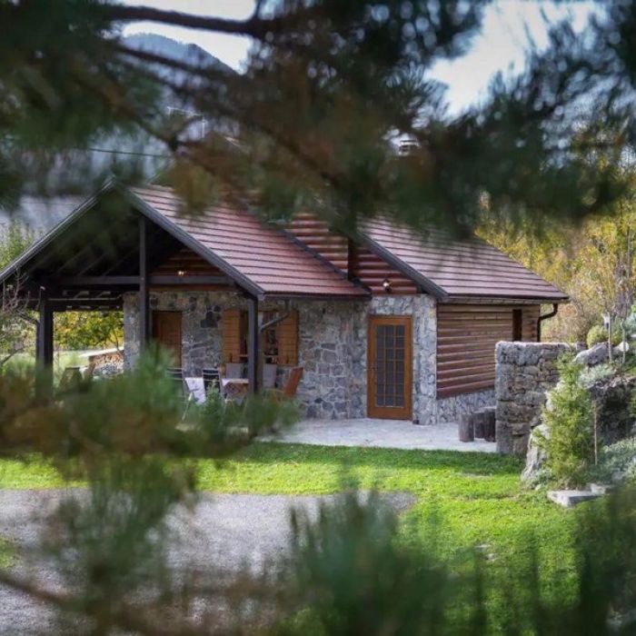 Kuća Dide Juke pod Lipovcem