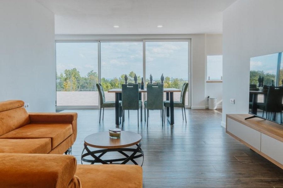 Marmor Collis by Winery Glavica