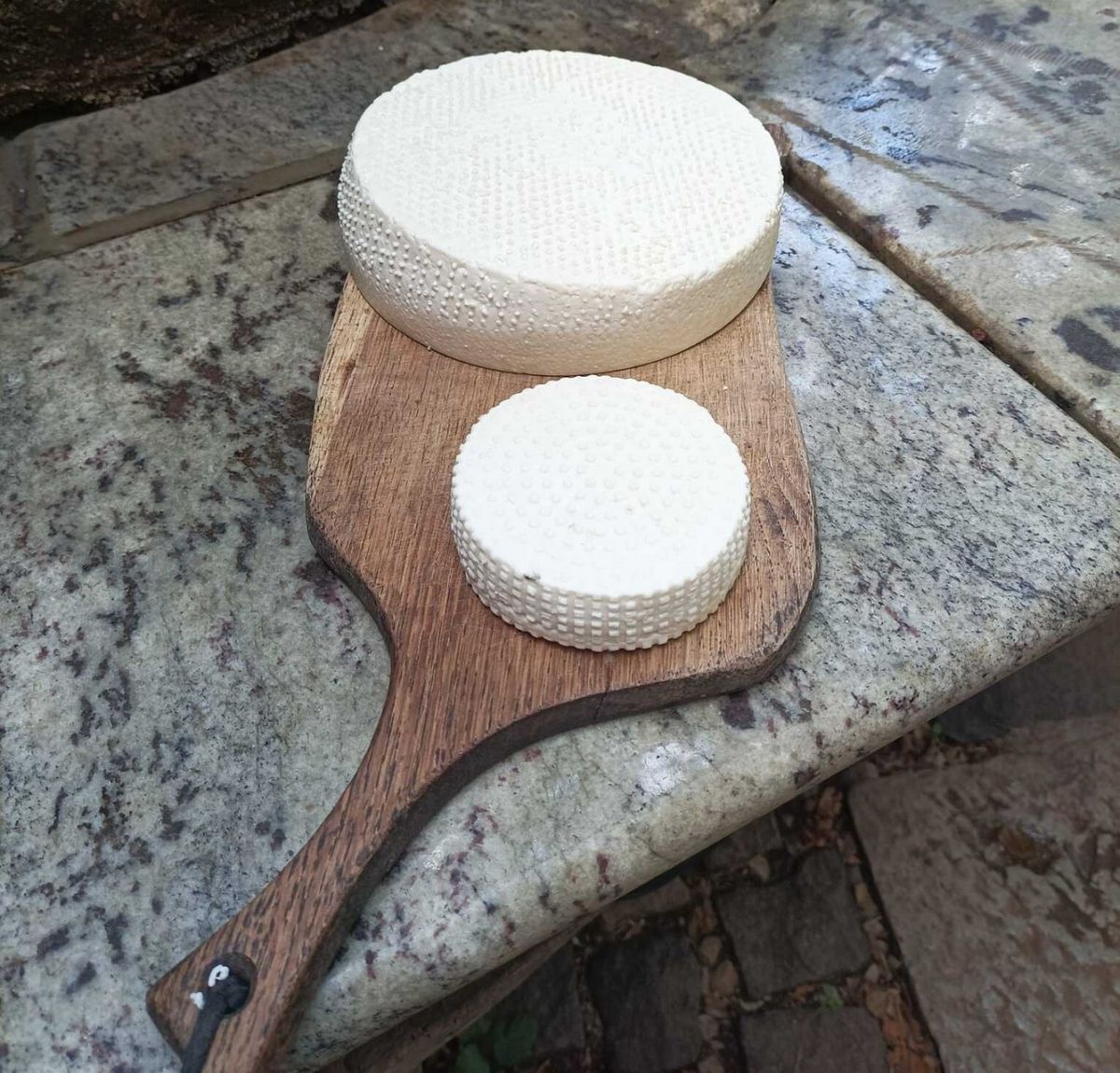 Do you want to relax and create? Atelier Filozići on Cres is your destination!