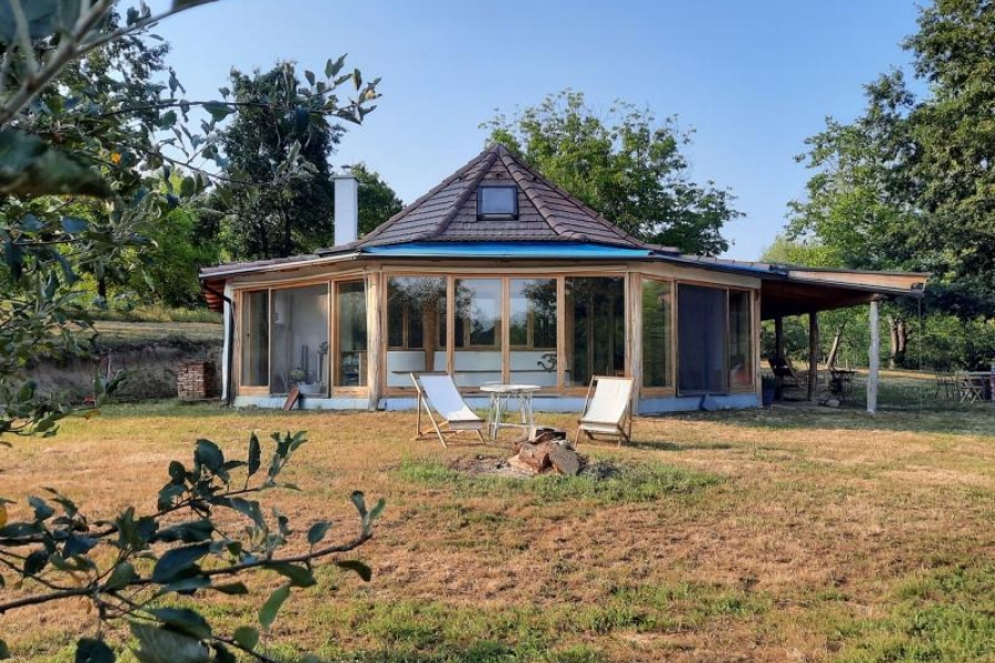 Round Eco-House