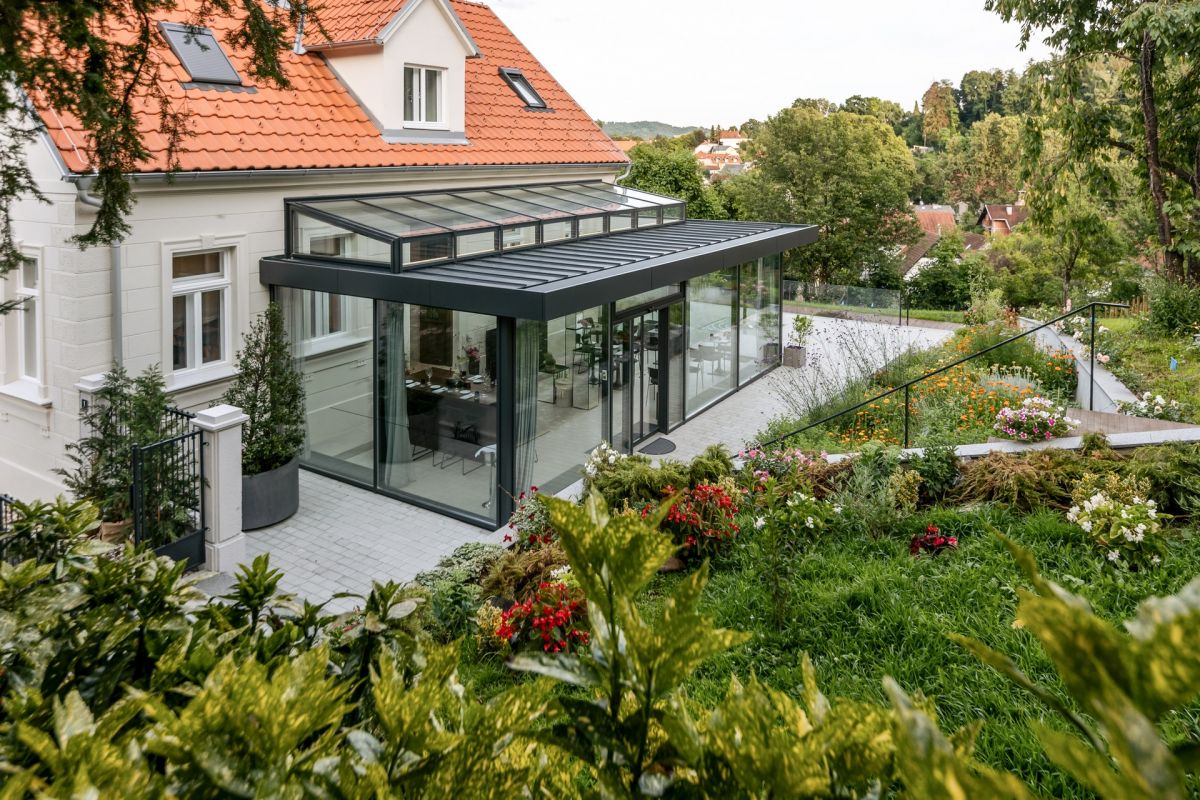 Cantilly: Traces of Excellence