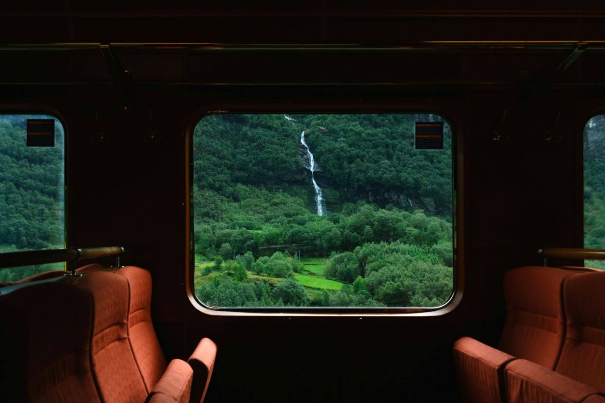 10 Sustainable Travel Tips for 2026 : How to be a Responsible Traveler