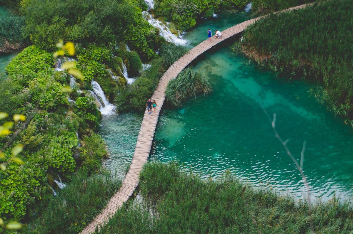 10 Sustainable Travel Tips for 2026 : How to be a Responsible Traveler